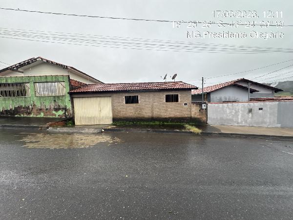 Casa em leilão em Presidente Olegario