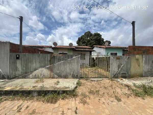 Casa em leilão em Extremoz