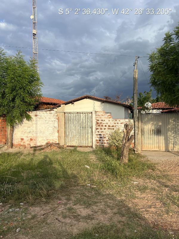 Casa em leilão em Altos