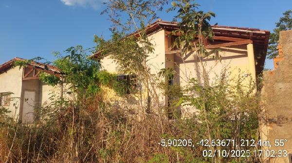 Casa em leilão em Agua Branca