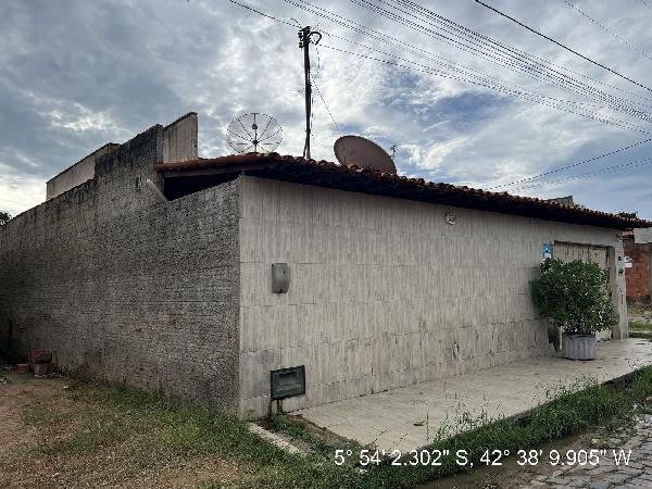 Casa em leilão em Agua Branca
