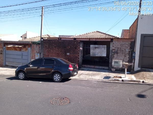 Casa em leilão em Monte Alto