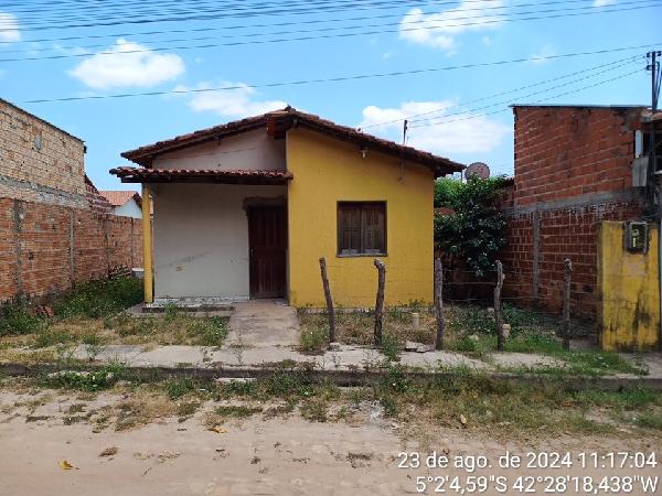 Casa em leilão em Altos