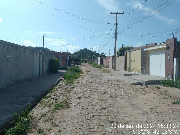 Casa em leilão em Altos