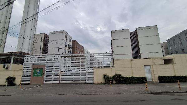 Apartamento em leilão em Belford Roxo