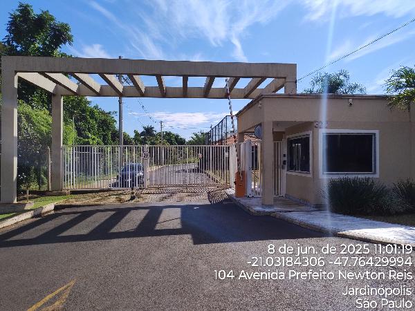 Apartamento em leilão em Jardinopolis