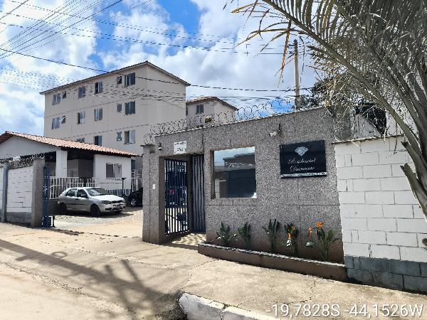 Apartamento em leilão em Esmeraldas