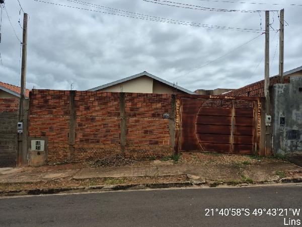 Casa em leilão em Lins