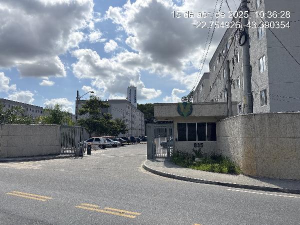 Apartamento em leilão em Belford Roxo