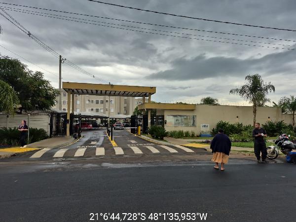 Apartamento em leilão em Sertaozinho