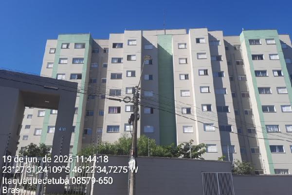 Apartamento em leilão em Itaquaquecetuba