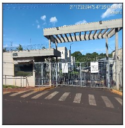 Apartamento em leilão em Serrana