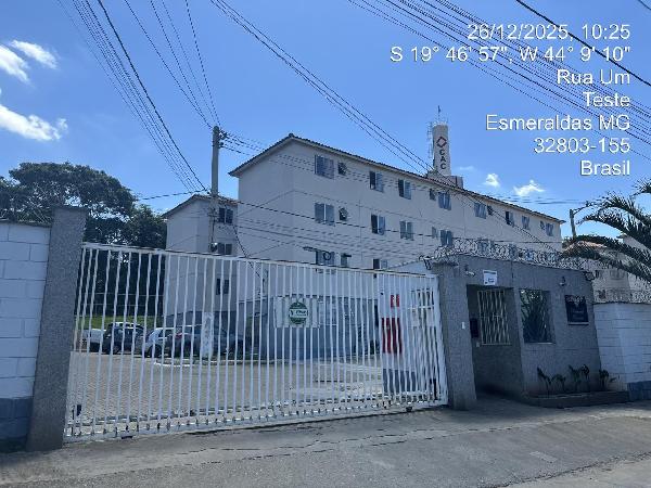 Apartamento em leilão em Esmeraldas
