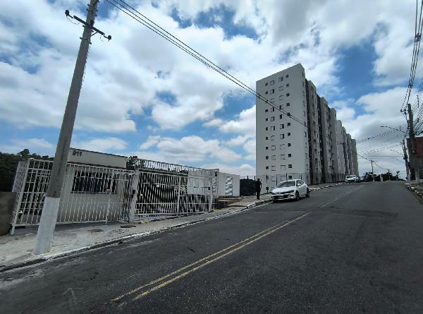 Apartamento em leilão em Franco Da Rocha