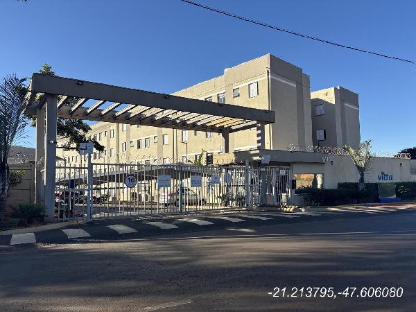 Apartamento em leilão em Serrana