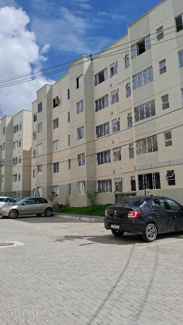 Apartamento em leilão em Belford Roxo
