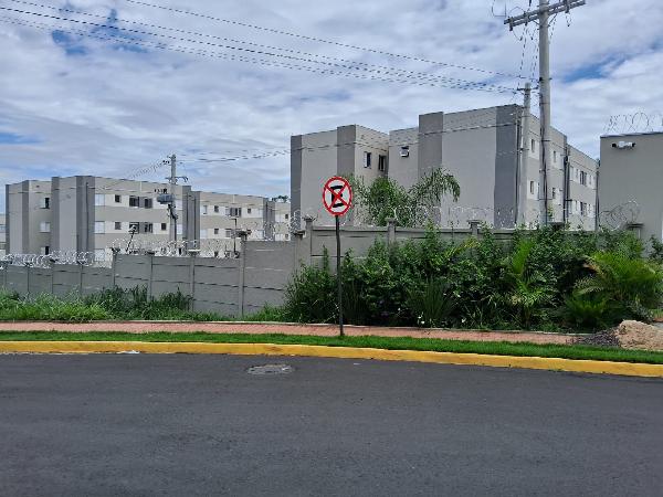 Apartamento em leilão em Matao