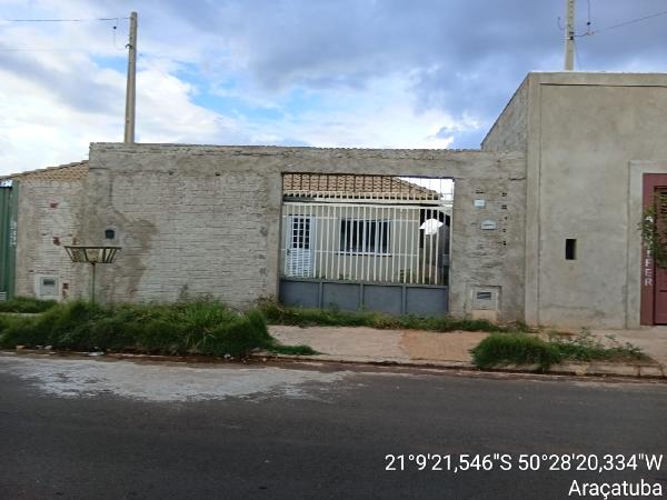 Casa em leilão em Aracatuba