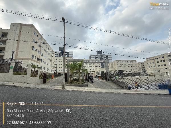 Apartamento em leilão em Sao Jose