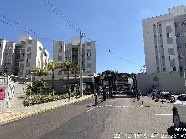 Apartamento em leilão em Leme