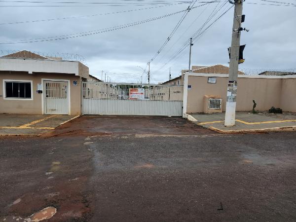 Casa em leilão em Valparaiso De Goias